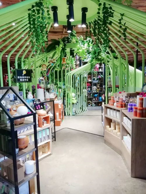 寶騏與中百再訪香江百貨，探秘“最美商超”的日用百貨經營之道